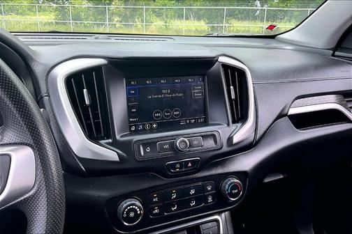 Marine Metallic 2022 GMC Terrain SLE