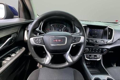 Marine Metallic 2022 GMC Terrain SLE