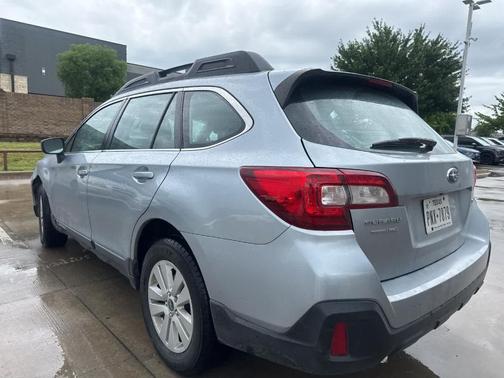 2019 Subaru Outback 2.5i