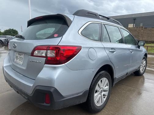 2019 Subaru Outback 2.5i