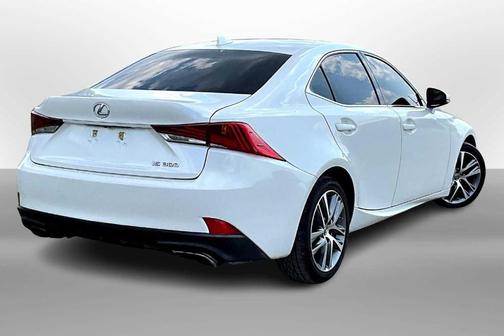 2018 Lexus IS 300 Base