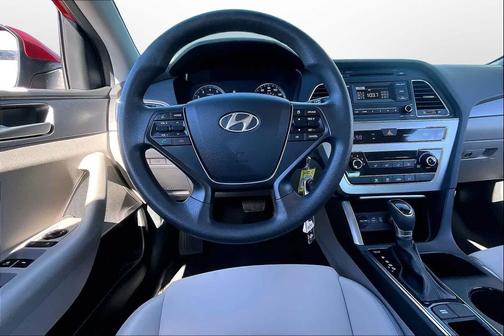 2017 Hyundai SONATA Base