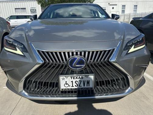 2021 Lexus ES 300h Ultra Luxury
