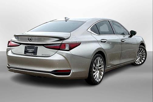 2021 Lexus ES 300h Ultra Luxury