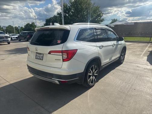 2019 Honda Pilot Touring 8-Passenger