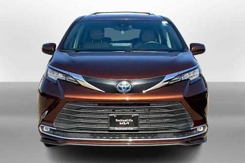 2022 Toyota Sienna XLE