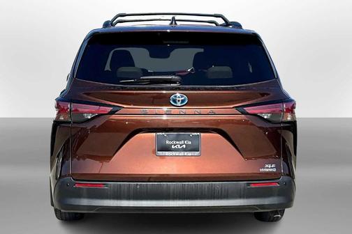 2022 Toyota Sienna XLE