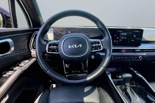 Glacial White Pearl 2025 Kia Sorento SX Prestige