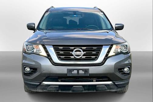 2017 Nissan Pathfinder Platinum