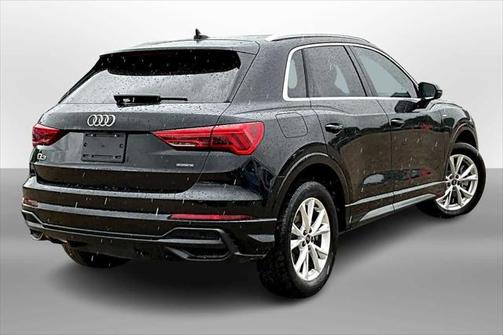 2022 Audi Q3 45 S line Premium Plus