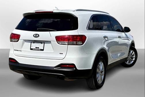 2018 Kia Sorento LX