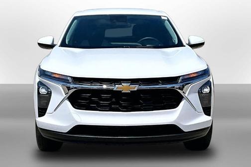 Summit White 2024 Chevrolet Trax LS