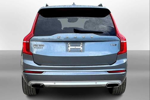 2019 Volvo XC90 T6 Momentum
