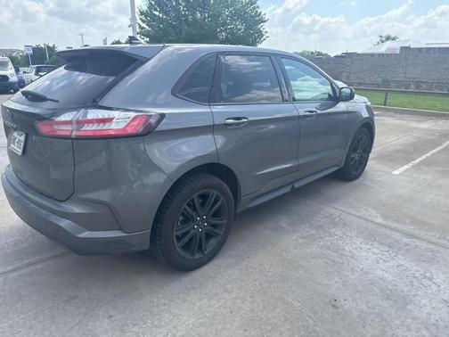 2022 Ford Edge ST-Line