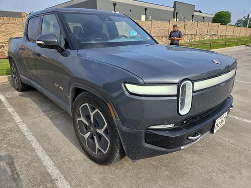 2022 Rivian R1T Adventure Package