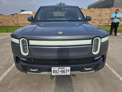 2022 Rivian R1T Adventure Package