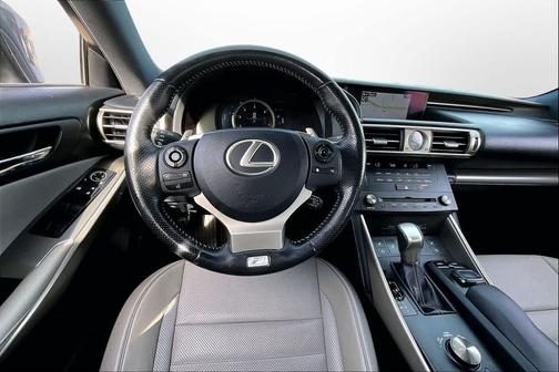 2016 Lexus IS 300 Base