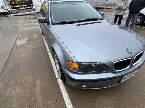 2004 BMW 325 i