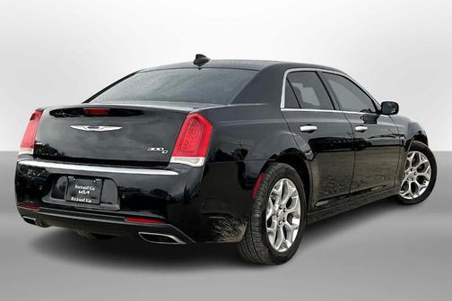 2016 Chrysler 300C Platinum