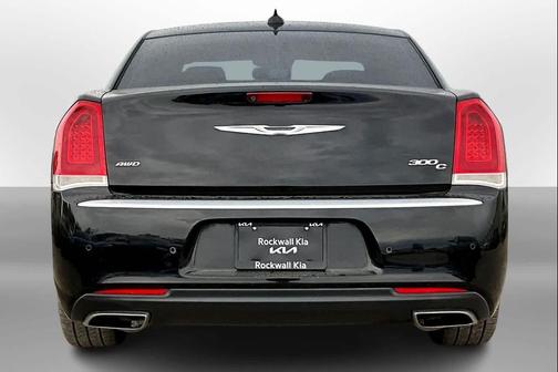 2016 Chrysler 300C Platinum