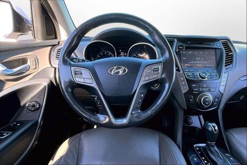 2016 Hyundai SANTA FE Limited