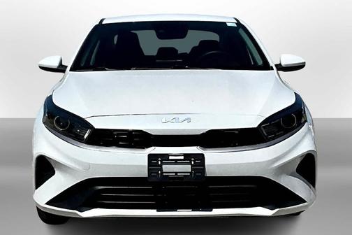 Snow White Pearl 2023 Kia Forte LXS