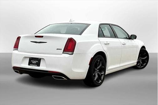 2022 Chrysler 300 Touring