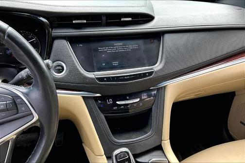 Crystal White Tri-Coat 2019 Cadillac XT5 Premium Luxury