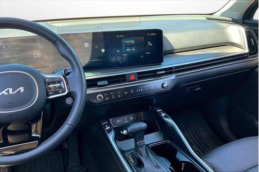 2025 Kia Sorento X-Line EX