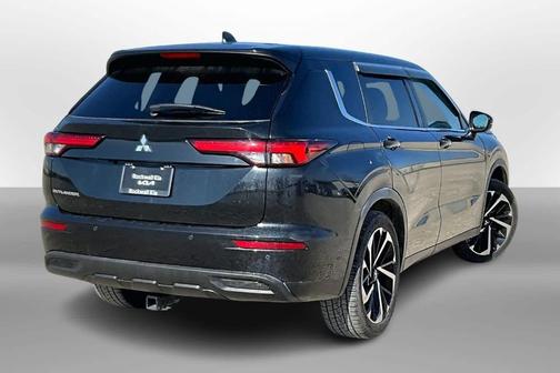 2022 Mitsubishi Outlander ES