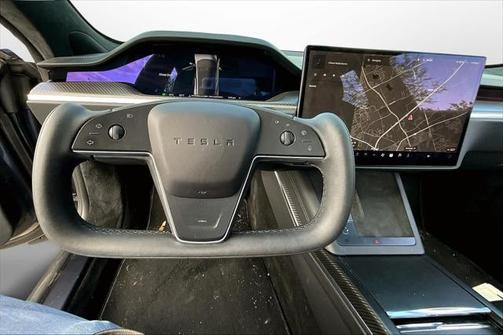 2023 Tesla Model S Plaid