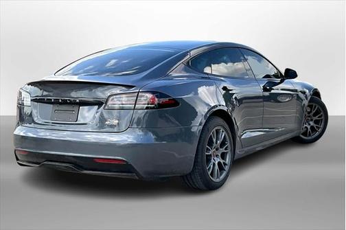 2023 Tesla Model S Plaid