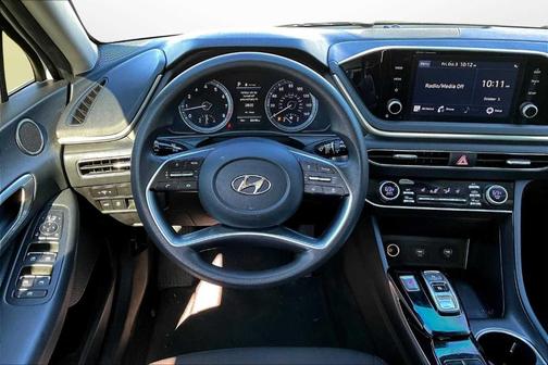 2022 Hyundai SONATA SEL