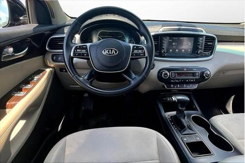 2020 Kia Sorento S V6