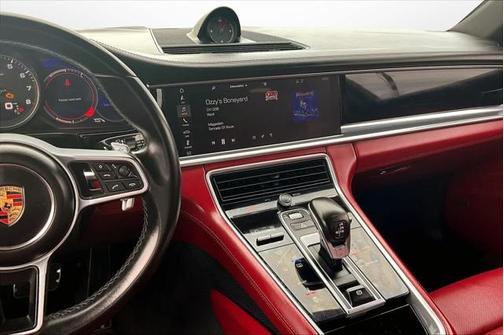 2018 Porsche Panamera 4S