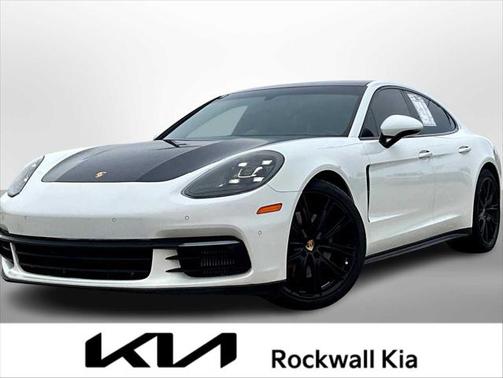 2018 Porsche Panamera 4S