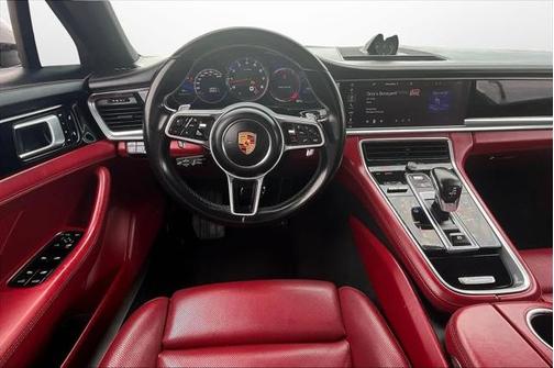 2018 Porsche Panamera 4S