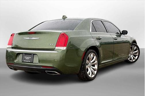 2018 Chrysler 300 Touring