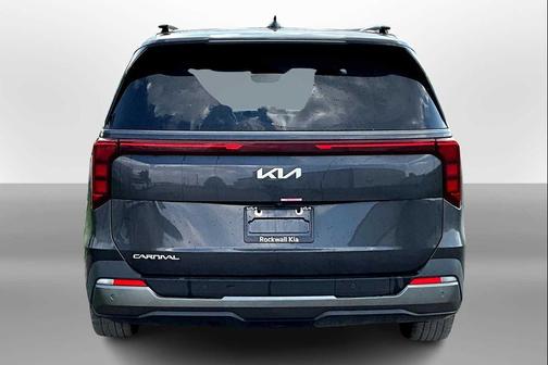 2025 Kia Carnival SX