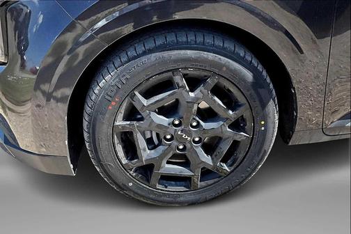 2025 Kia Carnival SX