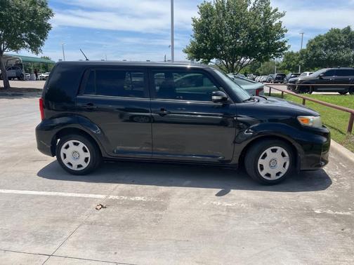 2012 Scion xB Release Series 9.0