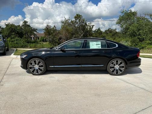 2024 Volvo S90 Recharge Plug-In Hybrid T8 Ultimate