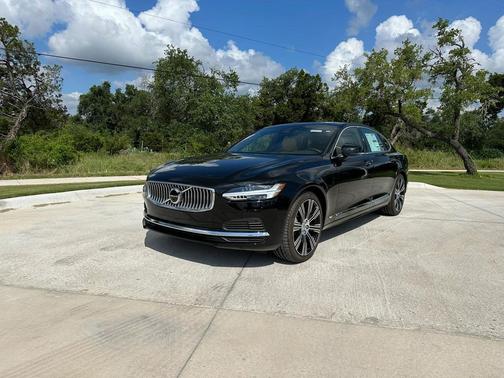 2024 Volvo S90 Recharge Plug-In Hybrid T8 Ultimate