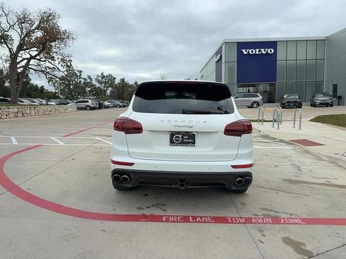 2017 Porsche Cayenne Cayenne S E-Hybrid Platinum Edition