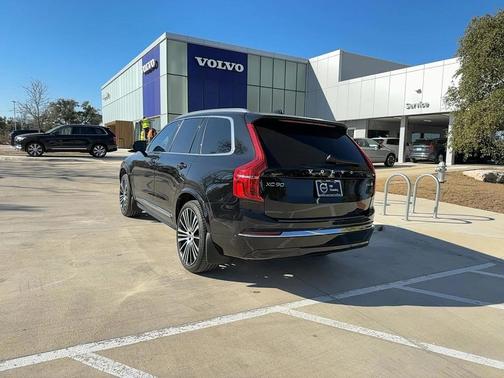 2023 Volvo XC90 B6 Ultimate 6-Seater