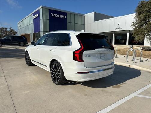 2025 Volvo XC90 B6 Ultra