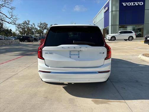 2025 Volvo XC90 B6 Ultra