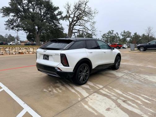 2025 Cadillac OPTIQ Sport 2 AWD