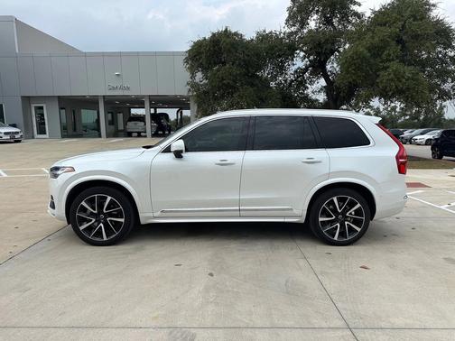 2023 Volvo XC90 B6 Plus 6-Seater