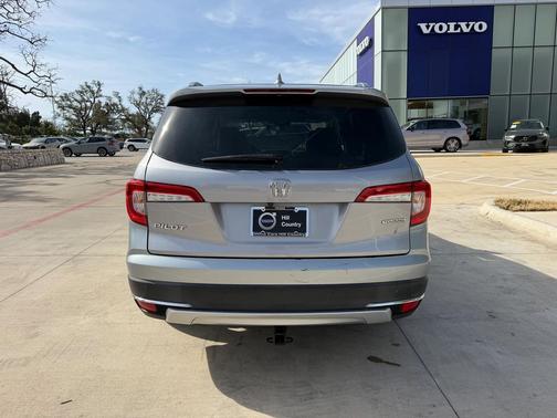 2021 Honda Pilot Touring 8-Passenger